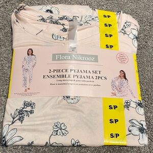 Flora Nikrooz Pink and Black Floral Pajama Set size small new with tags